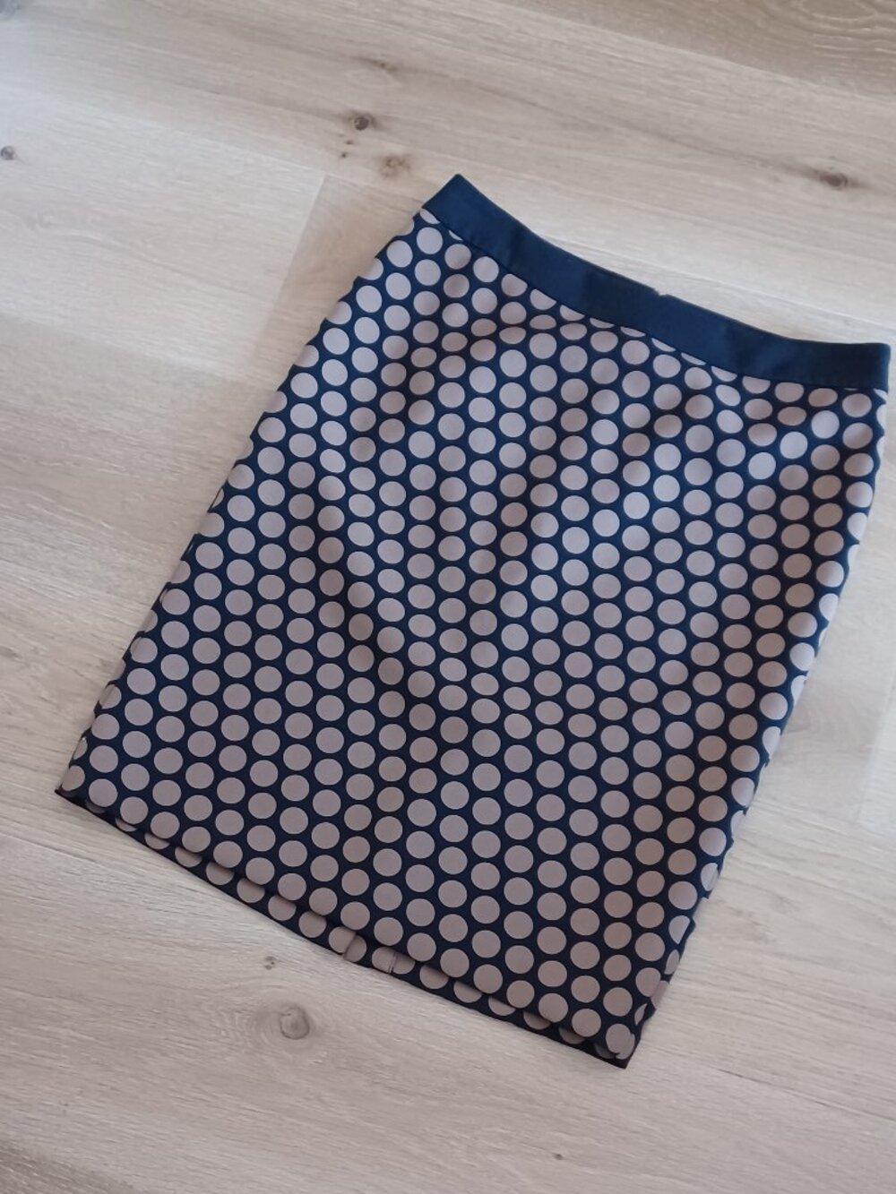 Talbots sz 12 black & camel colours skirt